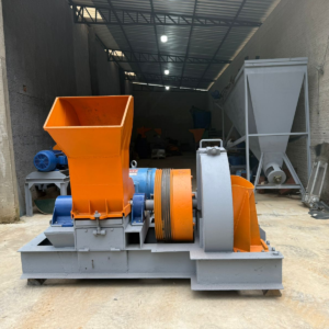 Picador de Madeira com Sistema Duplo de Funcionamento