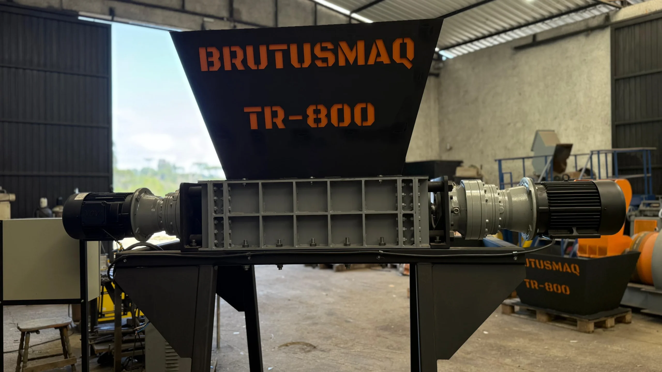 Triturador shredder TR-800 2 Motor de 15cv - Imagem 4